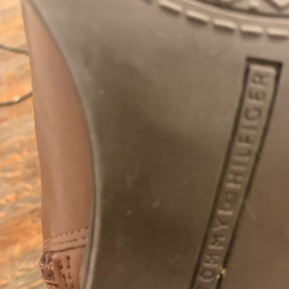 Geneo Tall Riding Boot -Has gold TH on the sides. - Picture 8 of 12